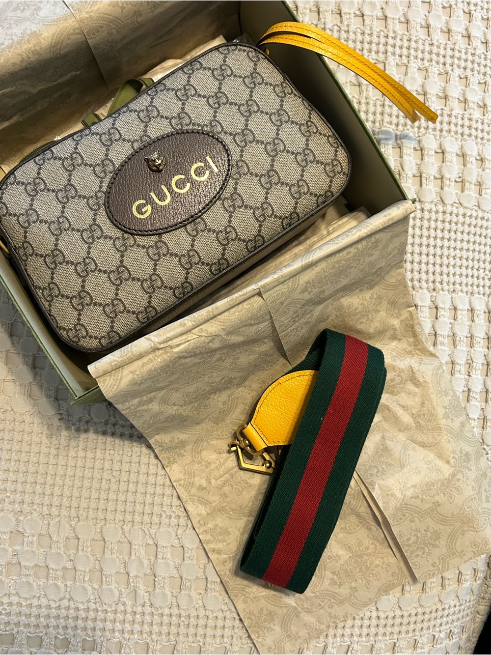 Gucci GG Supreme Camera Bag